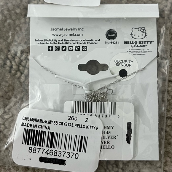 Hello kitty necklace - Picture 3 of 3